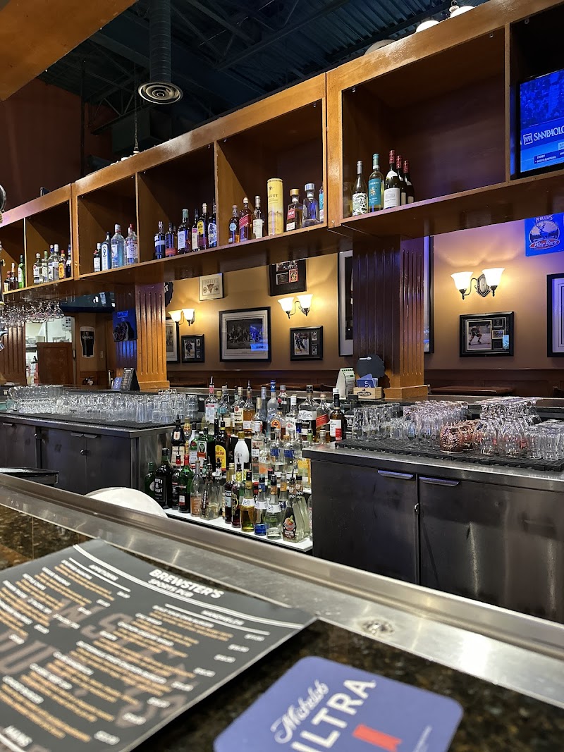 Brewster's Sports Pub 4