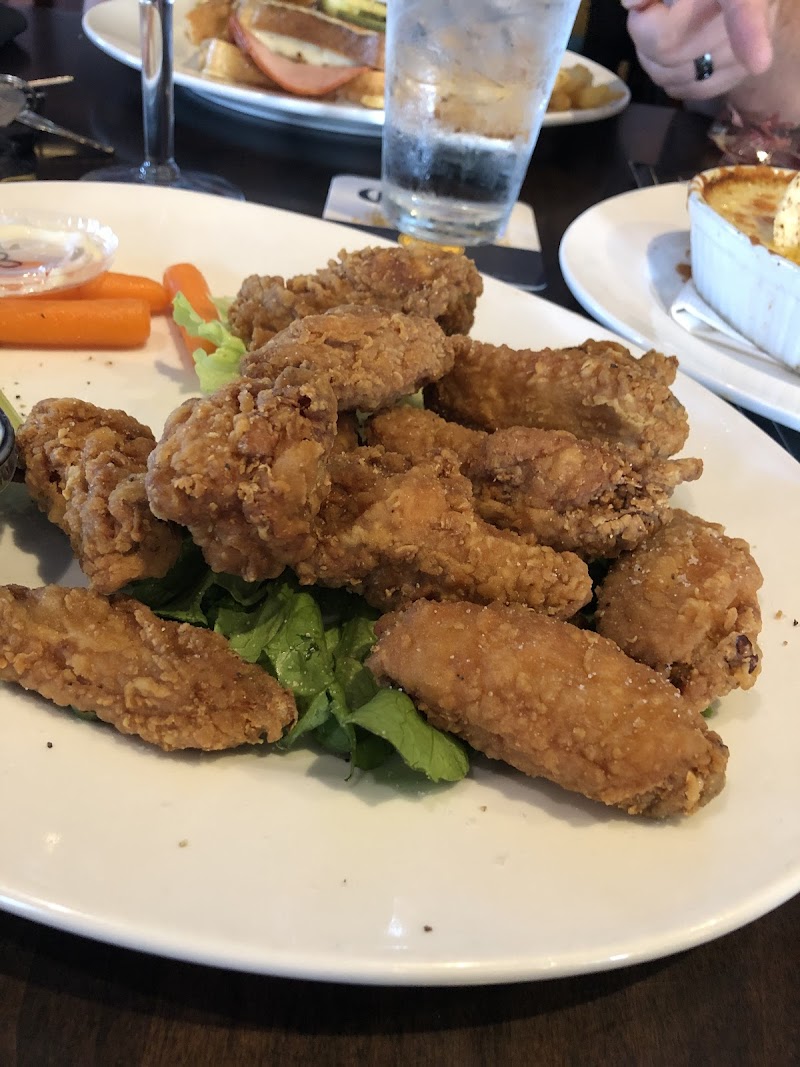 Character's Pub & Grill 4