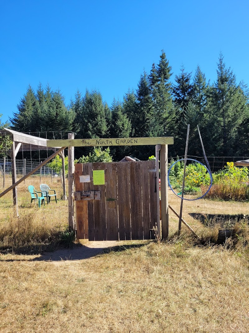 Gabriola Commons 4