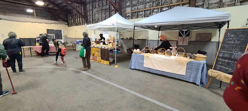 Island Roots Farmers' Market