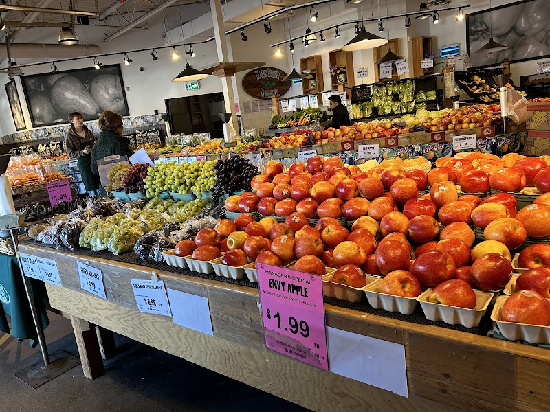 Kin's Farm Market 5