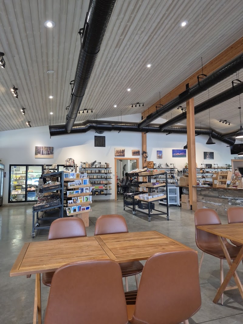 Klippers Marketplace and Cafe 3