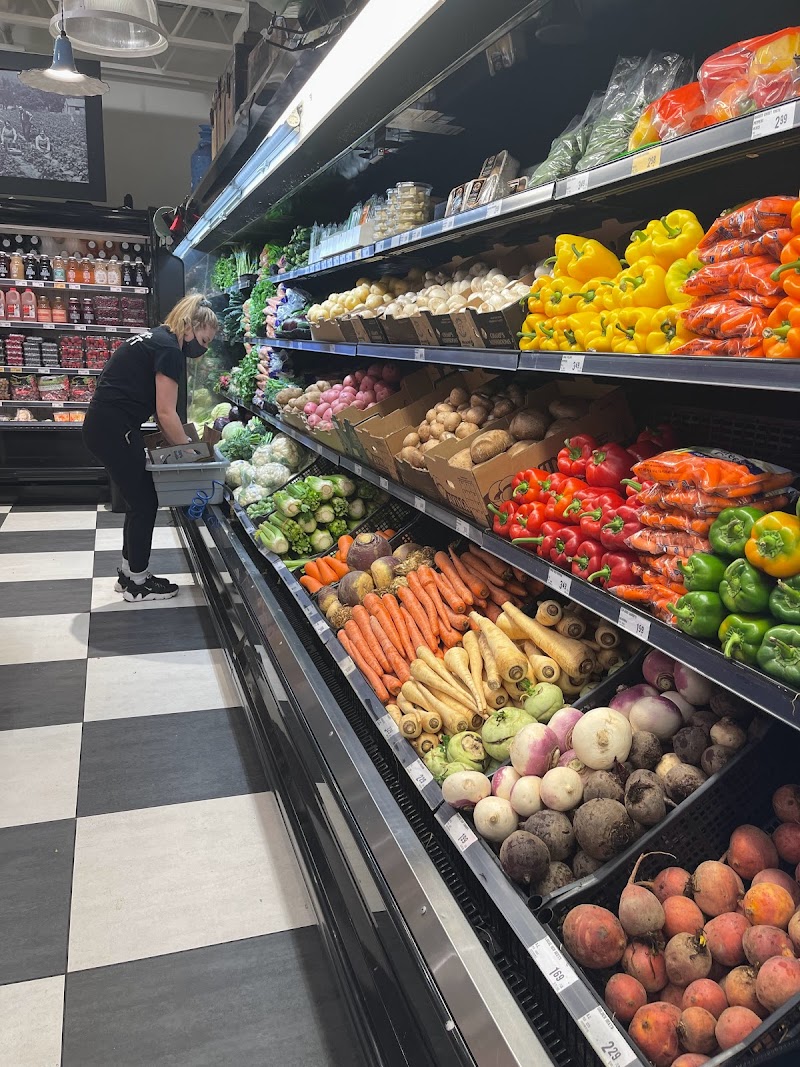 Meridian Farm Market 2