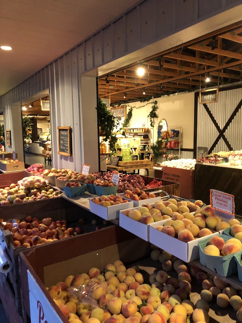 Mom & Pop's Farm Market 3