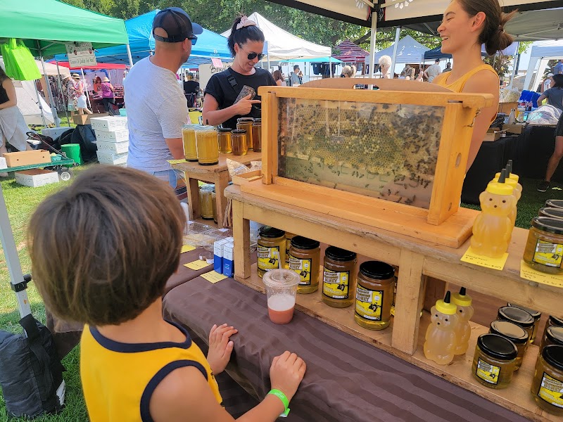 Peachland Farmers and Crafters Market 2