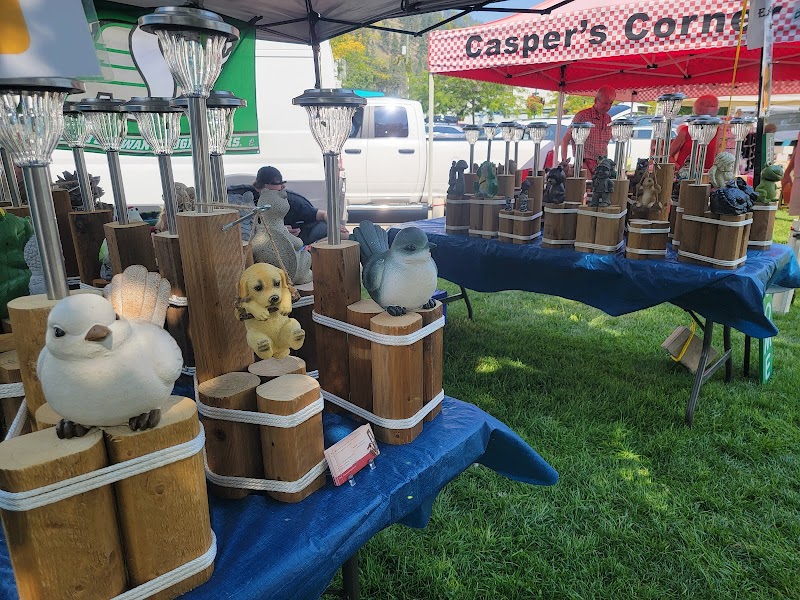 Peachland Farmers and Crafters Market 3