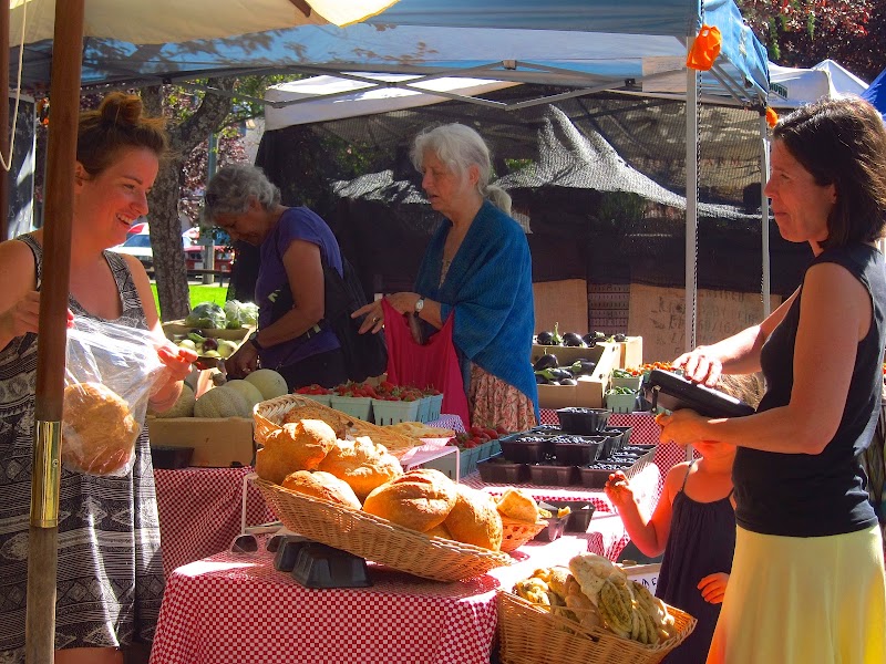 Salt Spring Tuesday Farmers’ Market 4