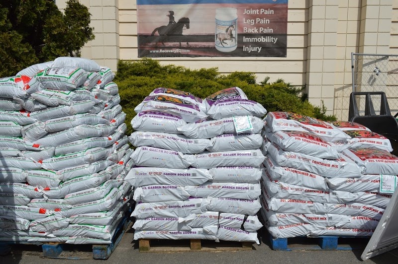 Shar-Kare Feed & Pet Supplies 4