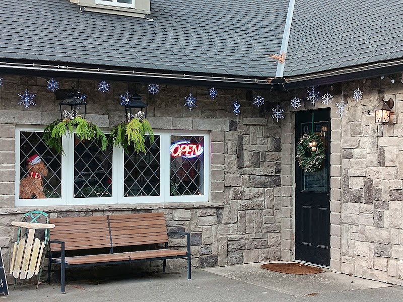 The Flealess Hound Pub